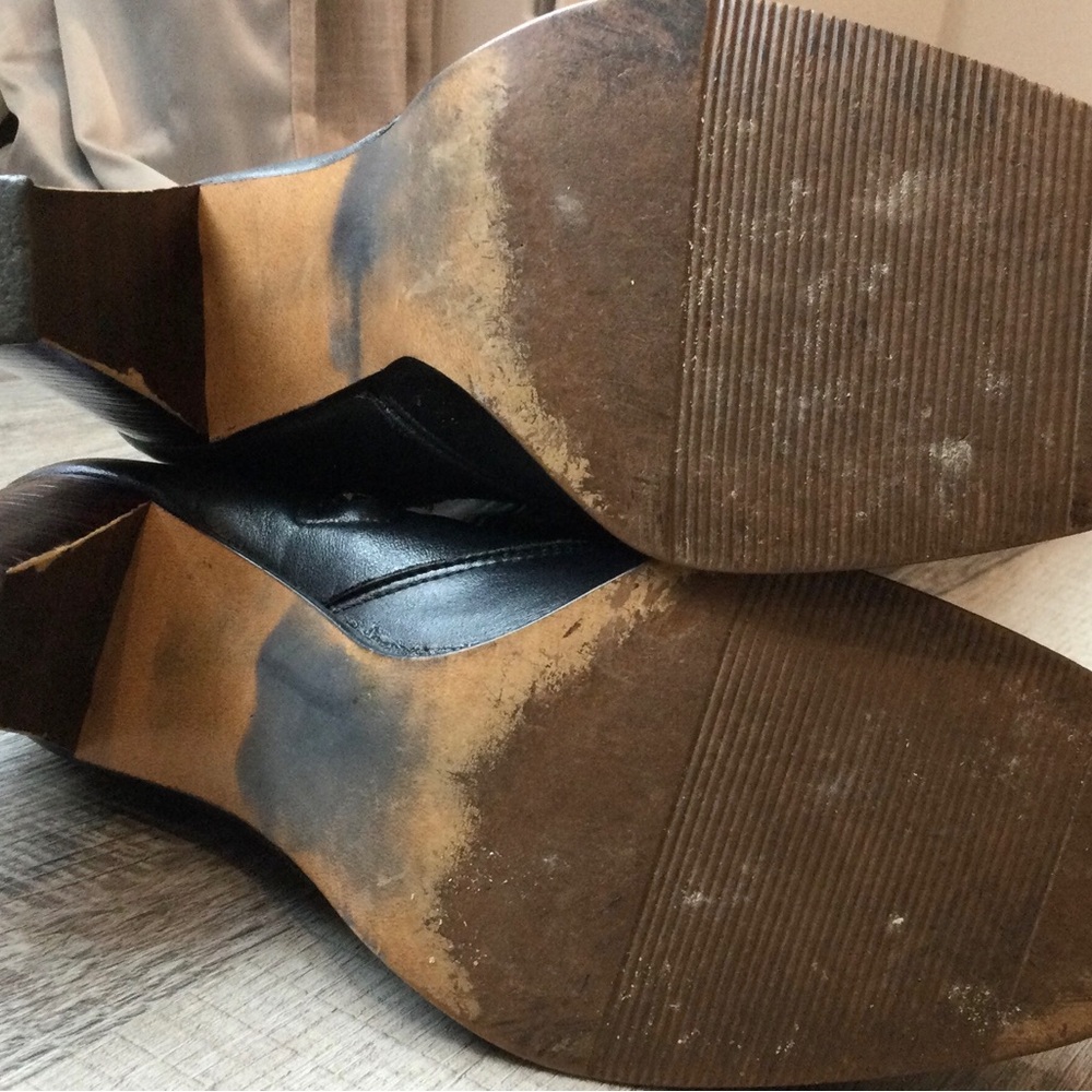 Vintage black leather tall boots - Picture 9 of 16
